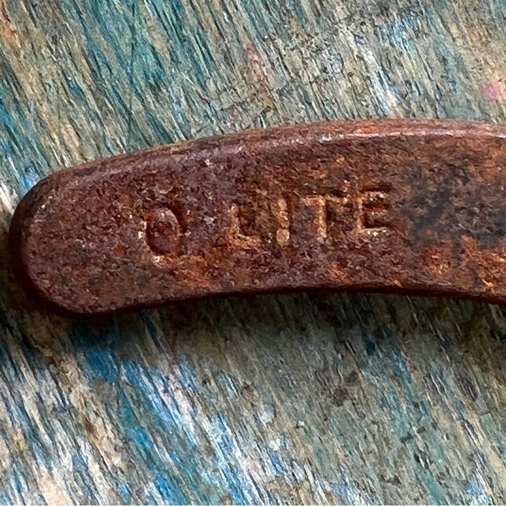 Vtg Rustic Horse Shoe Decor - Picture 4 of 8